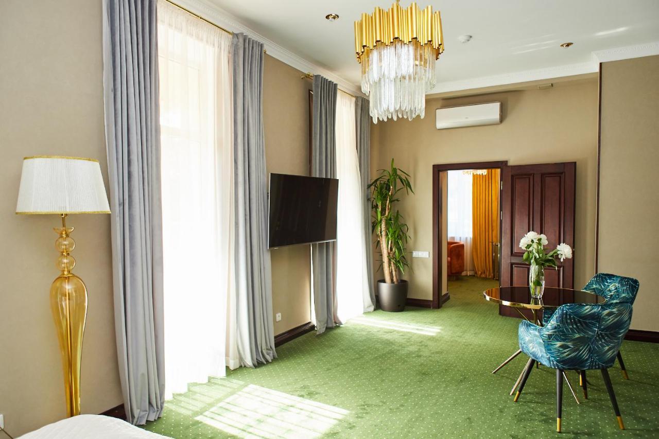 Arcadia Plaza Hotel Odesa Exterior photo